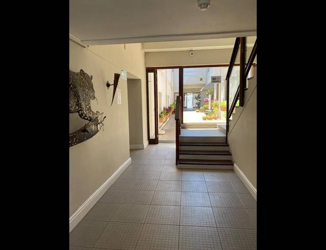 1 BEDROOM APARTMENT FOR SALE IN SEA POINT